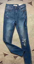 Load image into Gallery viewer, Olivia In Shameless Denim | Arrow Boutique | | Arrow Women&#39;s Boutique