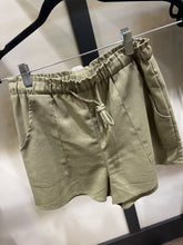 Load image into Gallery viewer, Hang Tight Linen Shorts | Sadie &amp; Sage | | Arrow Women&#39;s Boutique