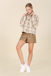 Plaid short shacket with pockets | Lilou | | Arrow Women's Boutique